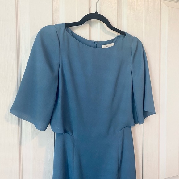 Reiss mist blue flutter sleeve fluted mini dress size 2 - Picture 3 of 7